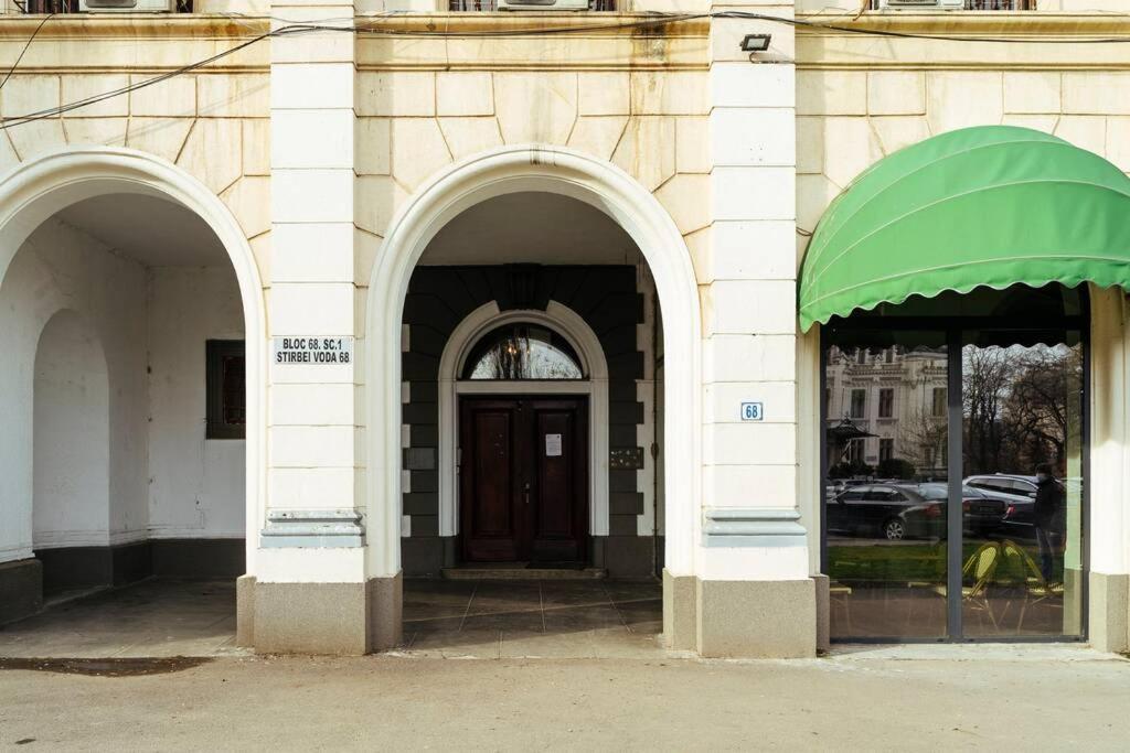 Studio With Private Terrace Next To Cismigiu Bucharest Exterior photo